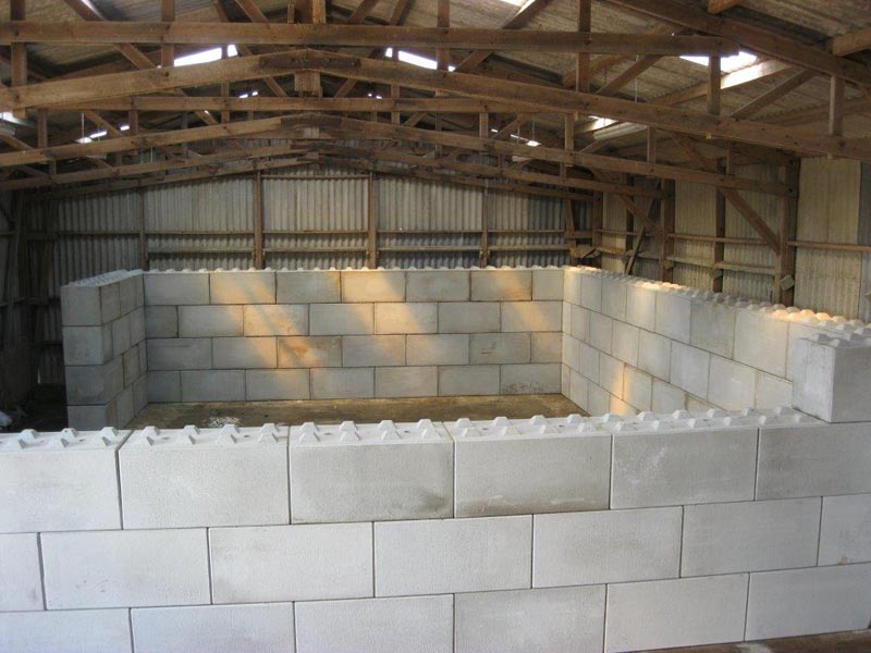 box-bloc-beton-lego-dans-batiment-ancien1